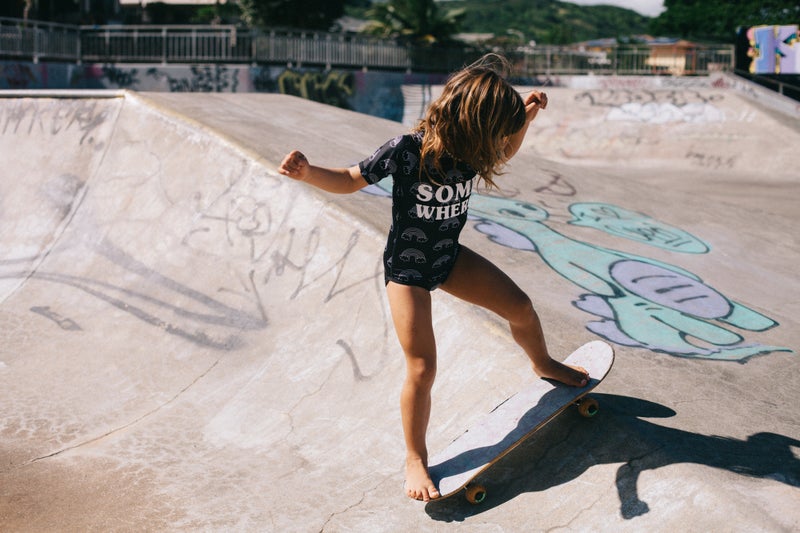 Beach & Bandits - Somewhere over the Rainbow UV-suit